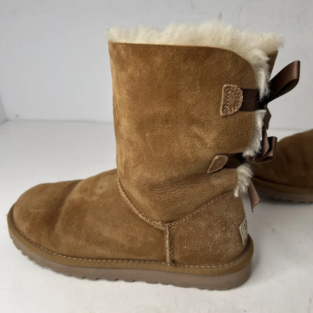 UGG Womens Bailey‎ Bow II 1002954 Chestnut Brown Sheepskin Winter Boots Size 6